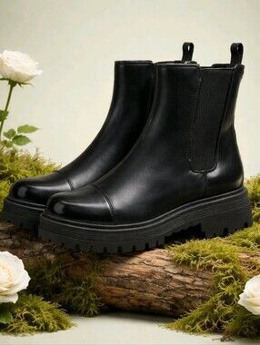 Marc Fisher NEW IN BOX Black Patent Cap-Toe Chelsea Lug Boots